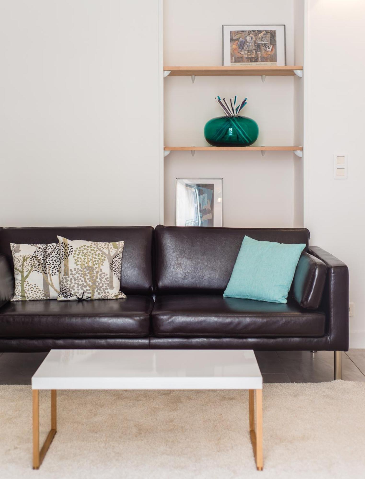 ניס Modern 2-Bedroom City Center Apartment מראה חיצוני תמונה